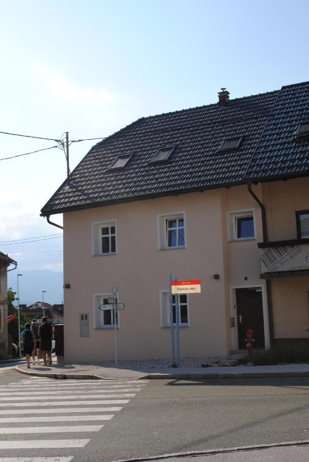 Corner House Apartments Near Lake Bled Radovljica Exterior foto